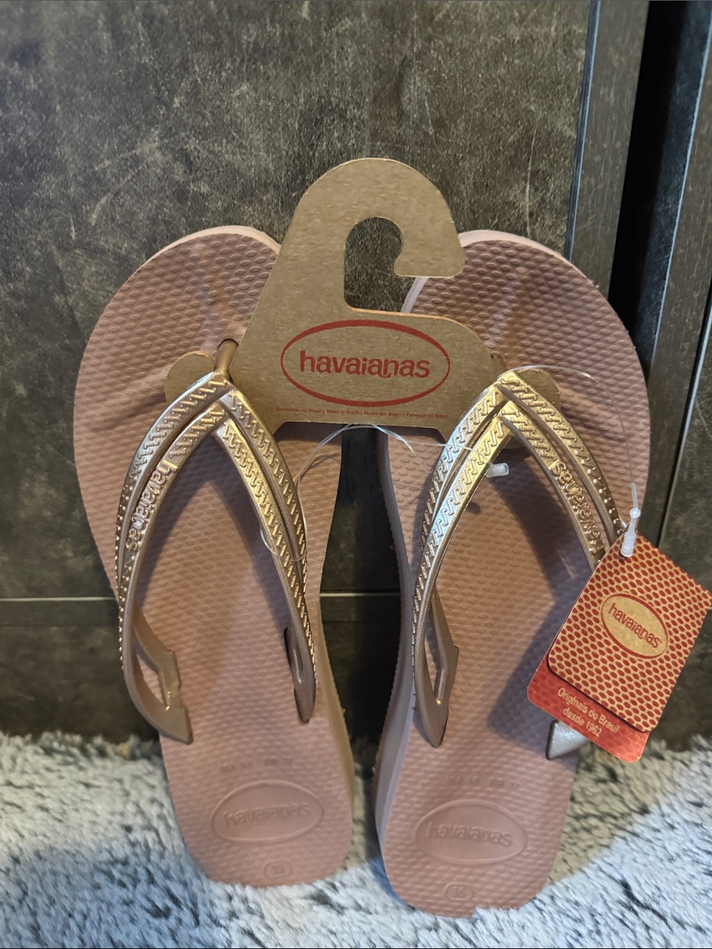 Havaianas Women's Pink Flip Flops with Metallic Gold Straps